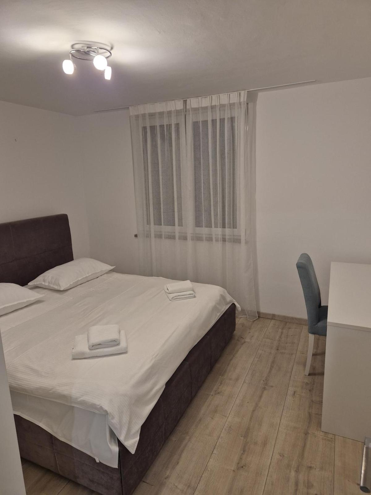 Cozy Close To Centre Apartman