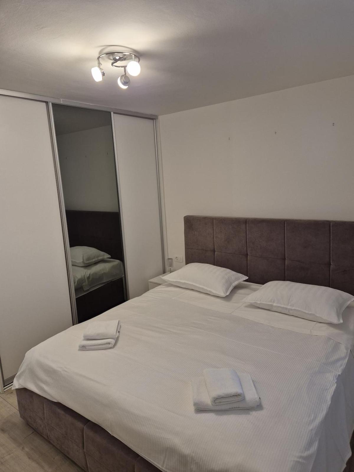 Cozy Close To Centre Apartman
